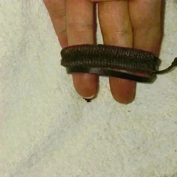 Handmade Leather Unisex Bracelet - Picture 1 of 4